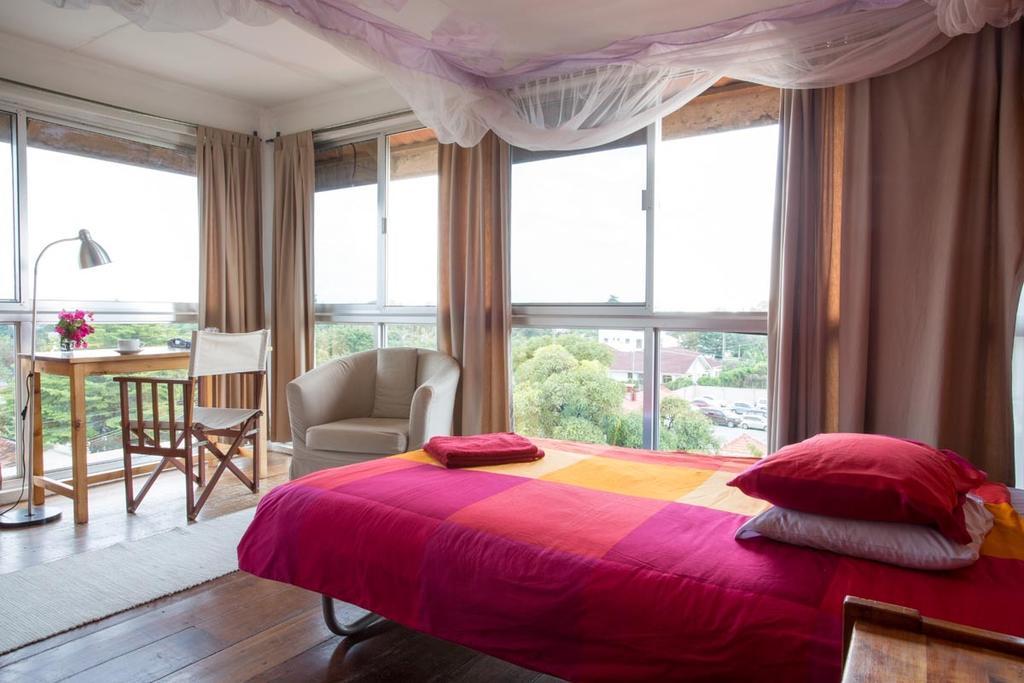 Q-Bar & Guesthouse Νταρ ες Σαλάμ Δωμάτιο φωτογραφία
