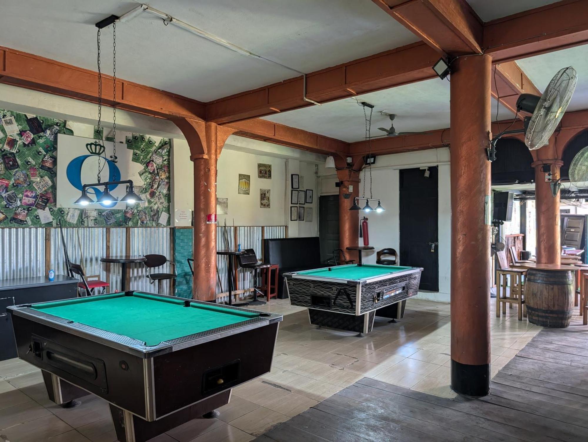 Q-Bar & Guesthouse Νταρ ες Σαλάμ Εξωτερικό φωτογραφία
