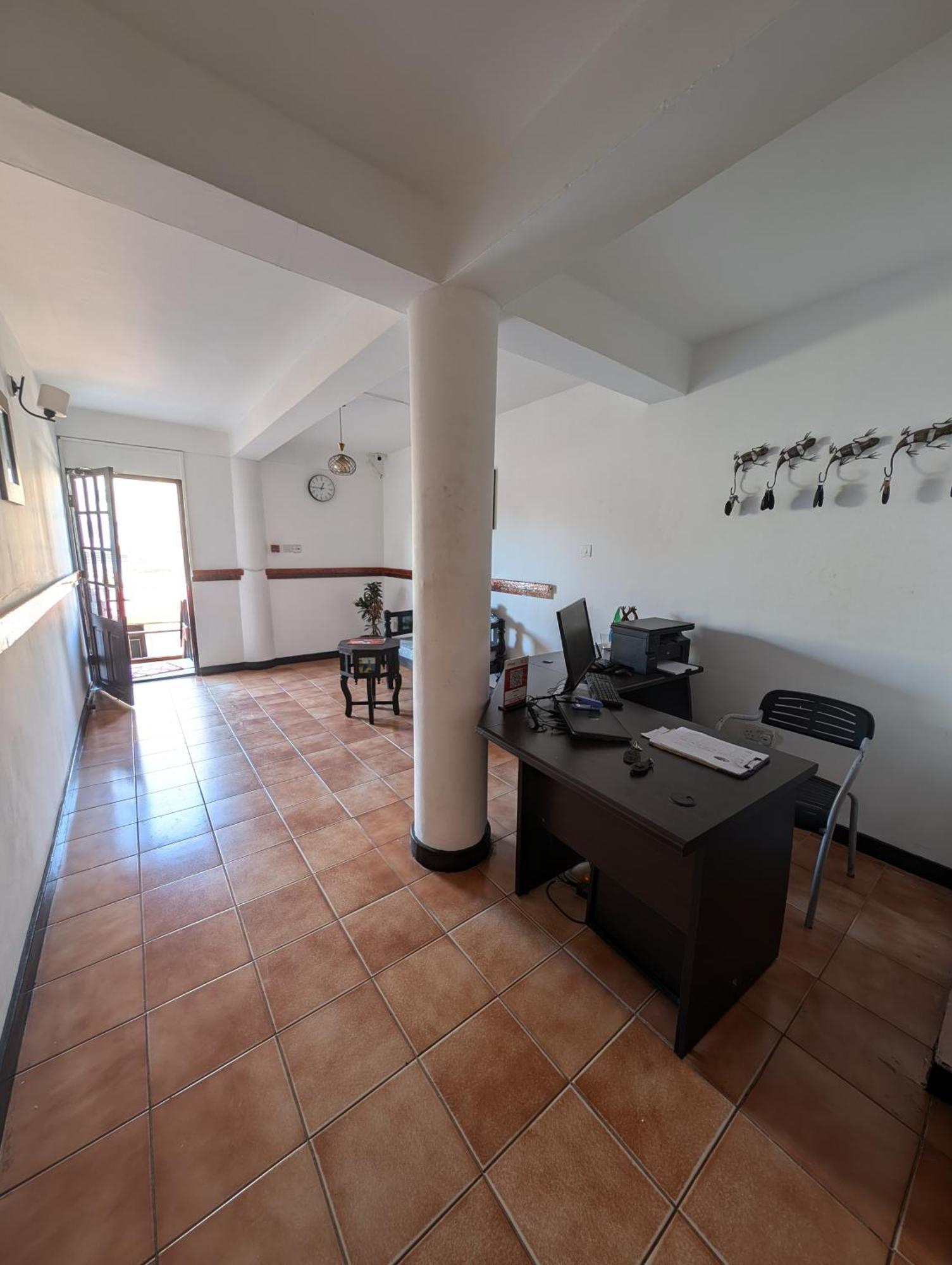 Q-Bar & Guesthouse Νταρ ες Σαλάμ Εξωτερικό φωτογραφία