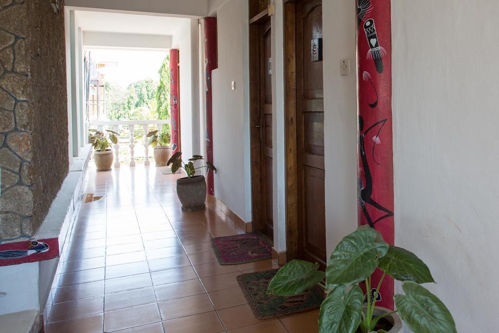 Q-Bar & Guesthouse Νταρ ες Σαλάμ Εξωτερικό φωτογραφία